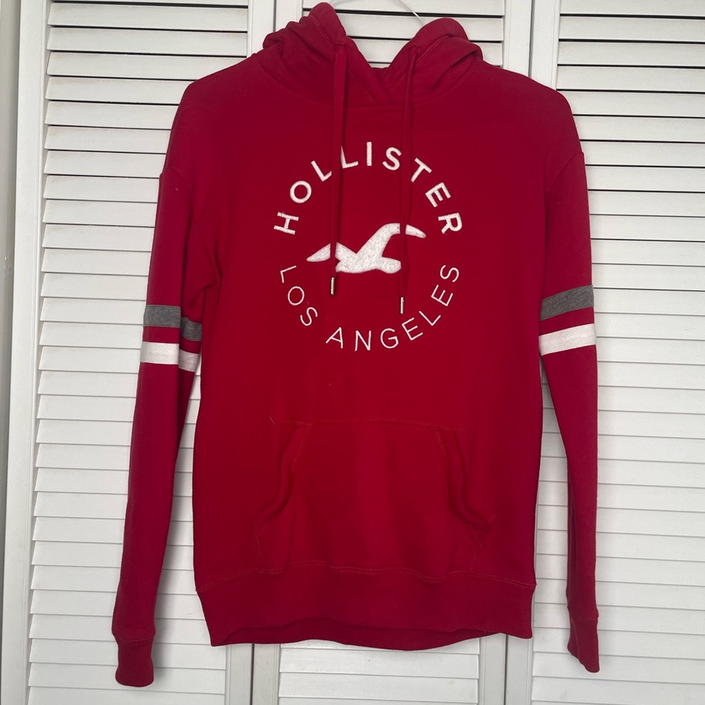 Hollister Women’s Small Red Hoodie